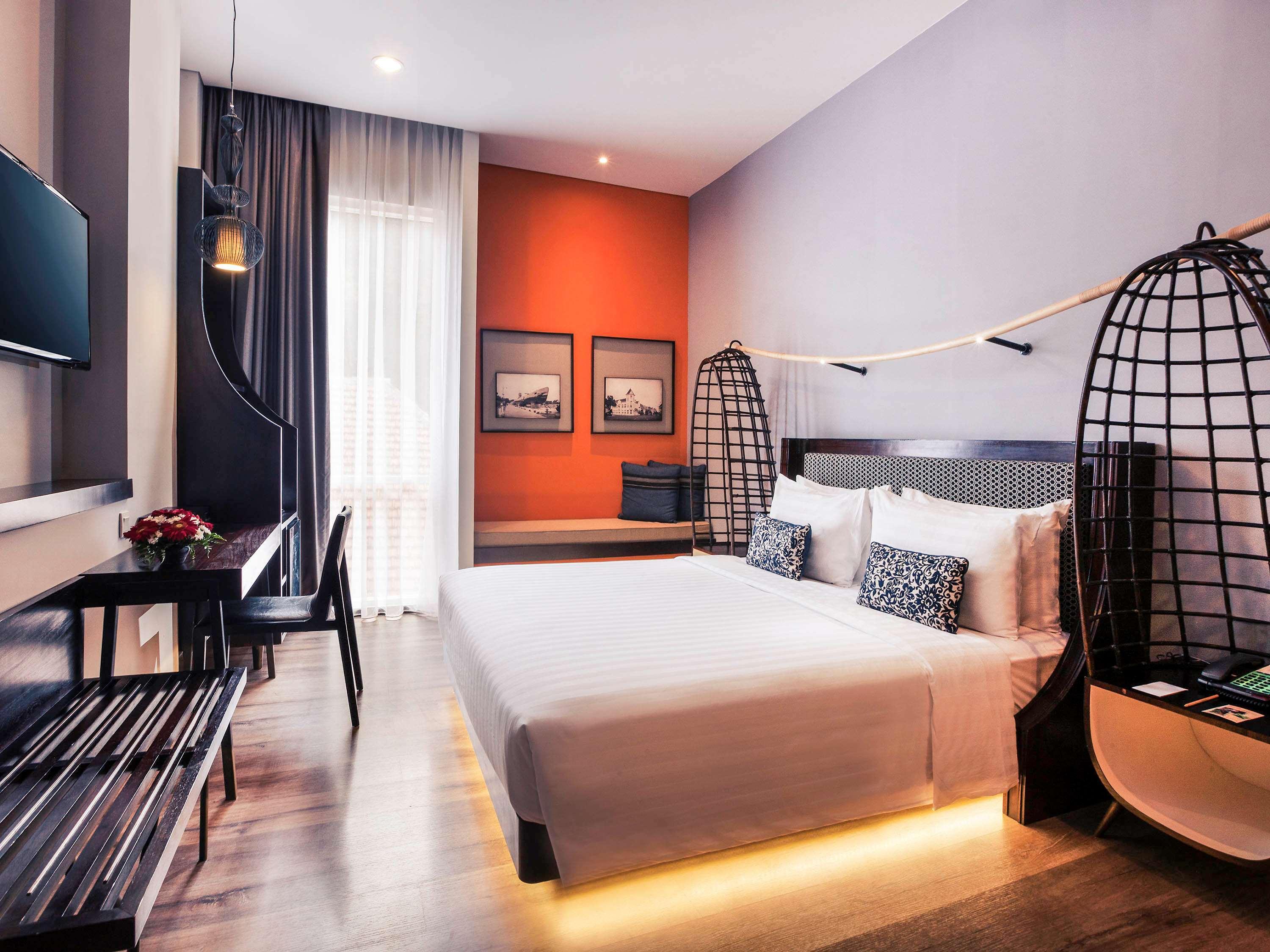 Mercure Surabaya Exterior photo