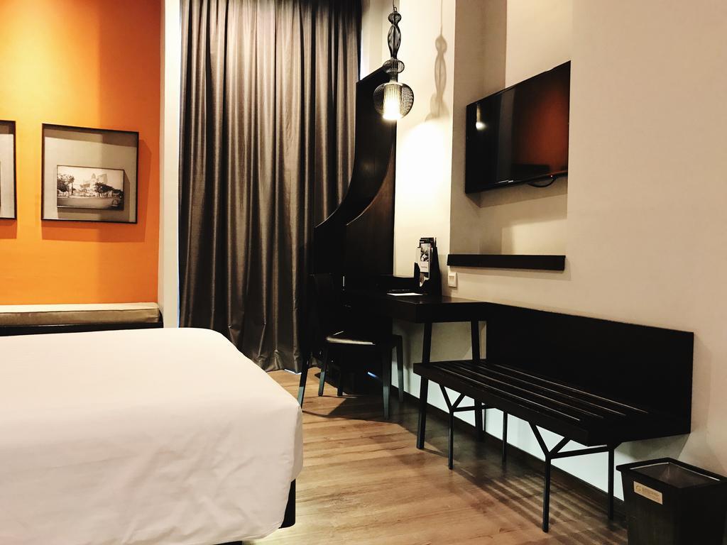Mercure Surabaya Exterior photo